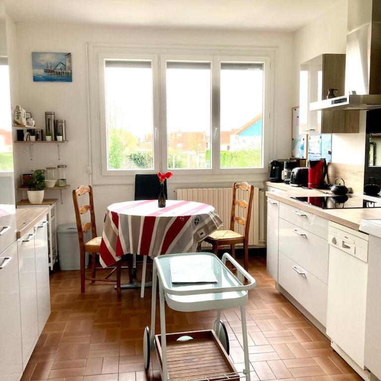 House for 6 people with large enclosed garden facing south - Maison 3 Chambres - 3
