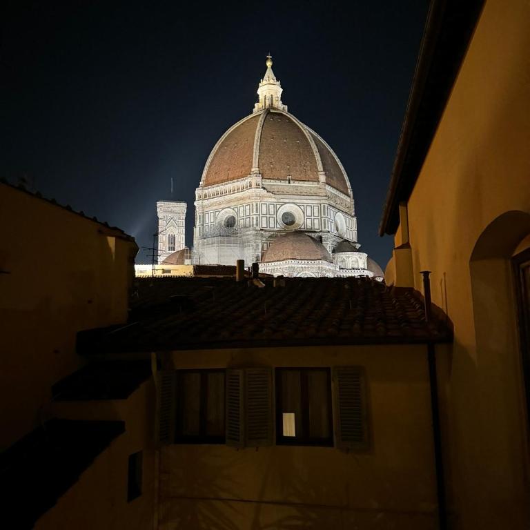 Vista Duomo, Terrazzino privato, 3 camere, 3 bagni - Appartamento con 3 Camere da Letto e con Vista - 3