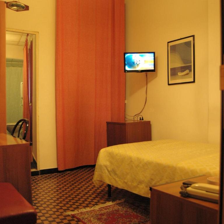 Hotel Major - Camera Singola con Bagno Privato - 8