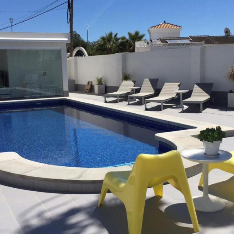 Calle de las Rosas - Villa con piscina privada - 29