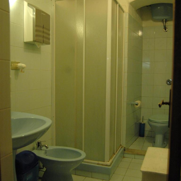 Hotel Major - Camera Singola Standard con Bagno in Comune - 9