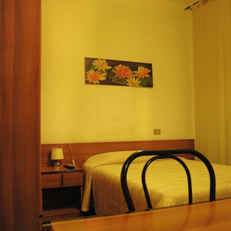 Hotel Major - Camera Singola con Bagno Privato - 7