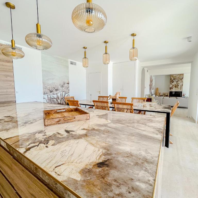 Luxueuse villa panoramique, vue imprenable sur la mer, piscine, 6 chambres à Anthéor - Villa con vistas al mar - 18