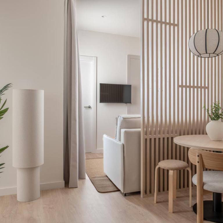 Líbere Seville Triana - Interior Family 1 Bedroom - 9