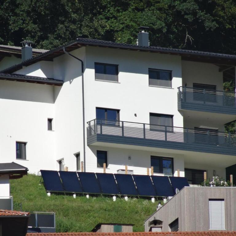 Apartment Panorama - Apartment with Mountain View - 2