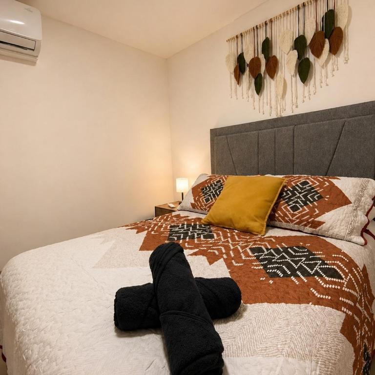 Kambiri Signature Apartment, Seaview, Pool & Afro-Caribbean Style - Three-Bedroom Apartment with Sea View - 4