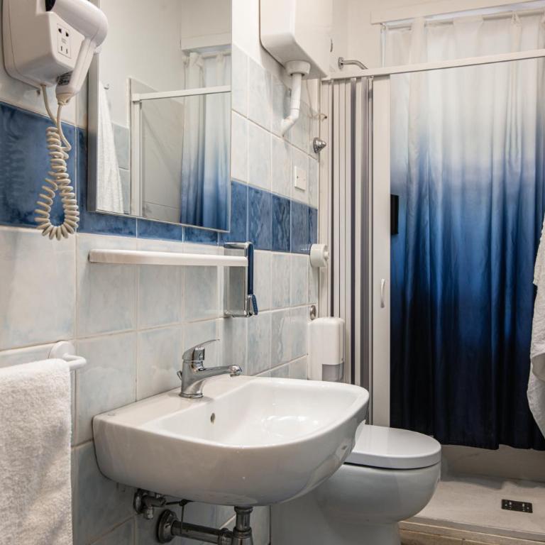 Aulino House - Double Room with Private External Bathroom - 7