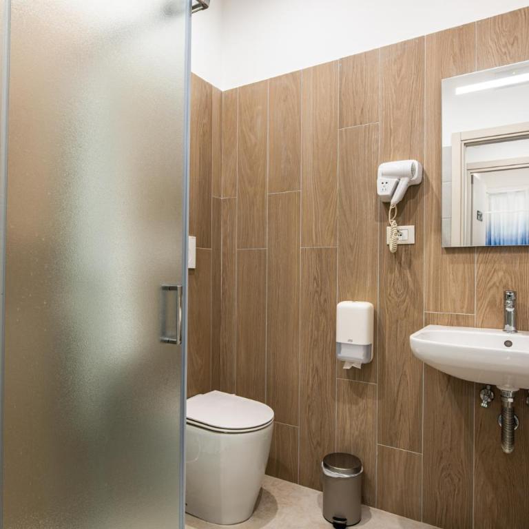 Aulino House - Double Room with Private External Bathroom - 7