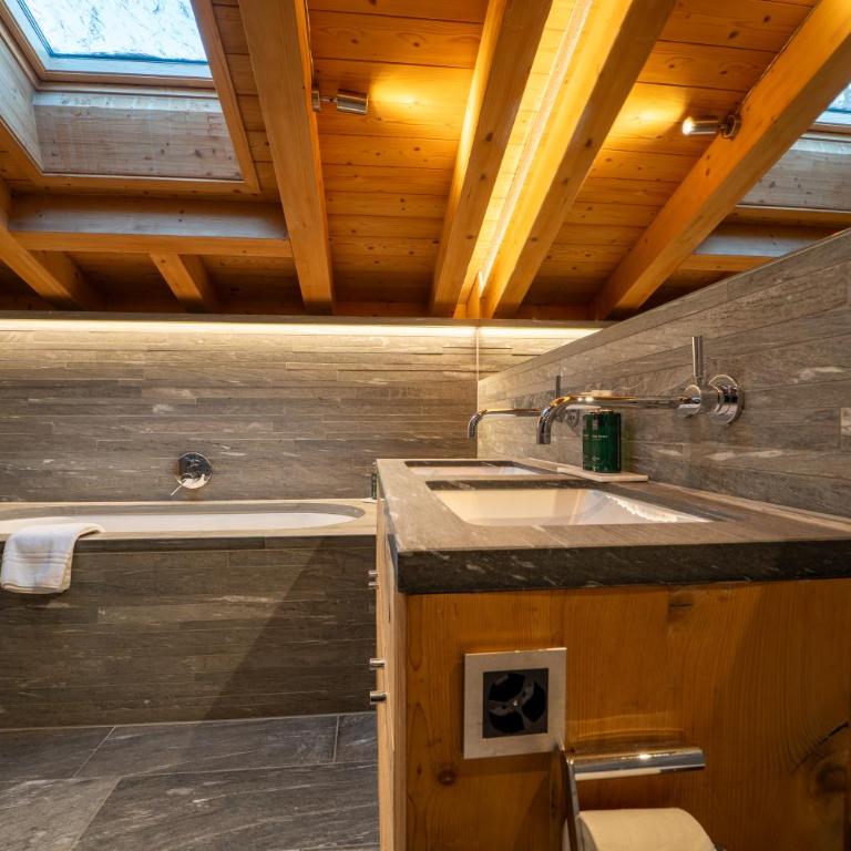 4 Bedroom Penthouse Apt in Flims Waldhaus - Apartment - 25