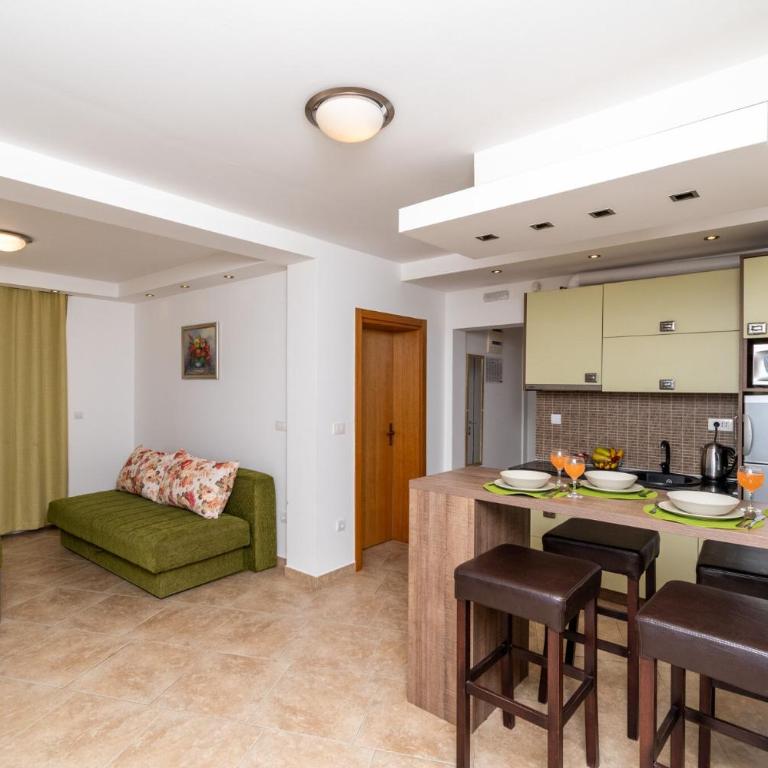 Apartments Oktopus - Apartment mit 1 Schlafzimmer und Balkon - 2