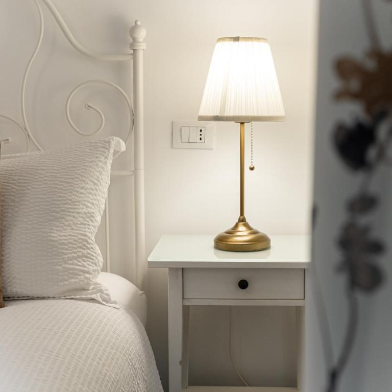 Aulino House - Double Room with Private External Bathroom - 11