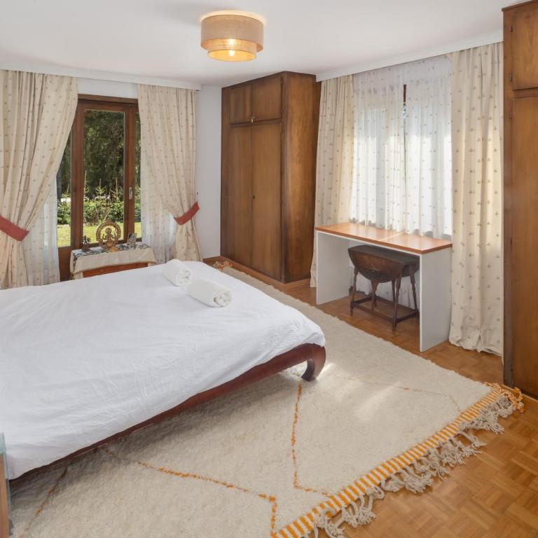 Appartement de famille spacieux en bordure du Ballesteros - Ferienhaus mit 4 Zimmern - 8