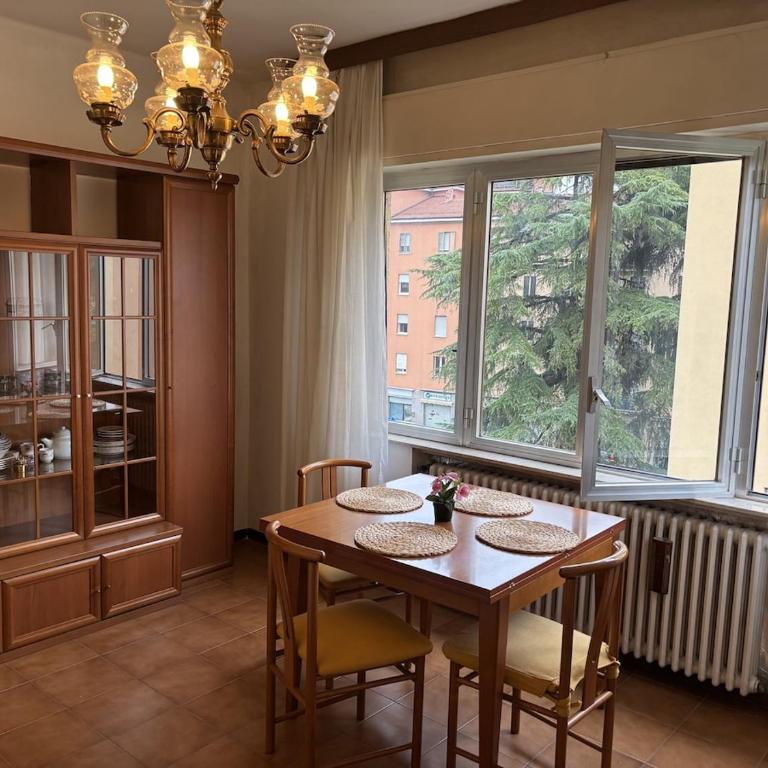 Spacious Apartment 20min from Piazza Maggiore - Two-Bedroom Apartment - 1