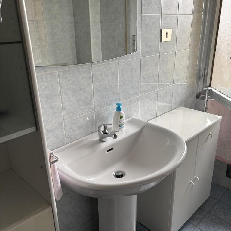 Spacious Apartment 20min from Piazza Maggiore - Two-Bedroom Apartment - 12