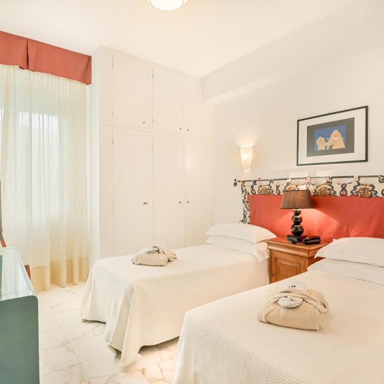 President Hotel - Chambre Familiale (2 Adultes et 2 Enfants) - 4
