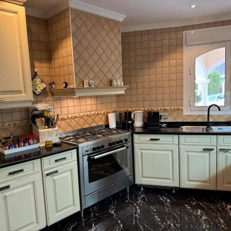 Villa Flor - Lovely 6 persons villa in Javea, close to amenities - Villa de 3 dormitorios - 6