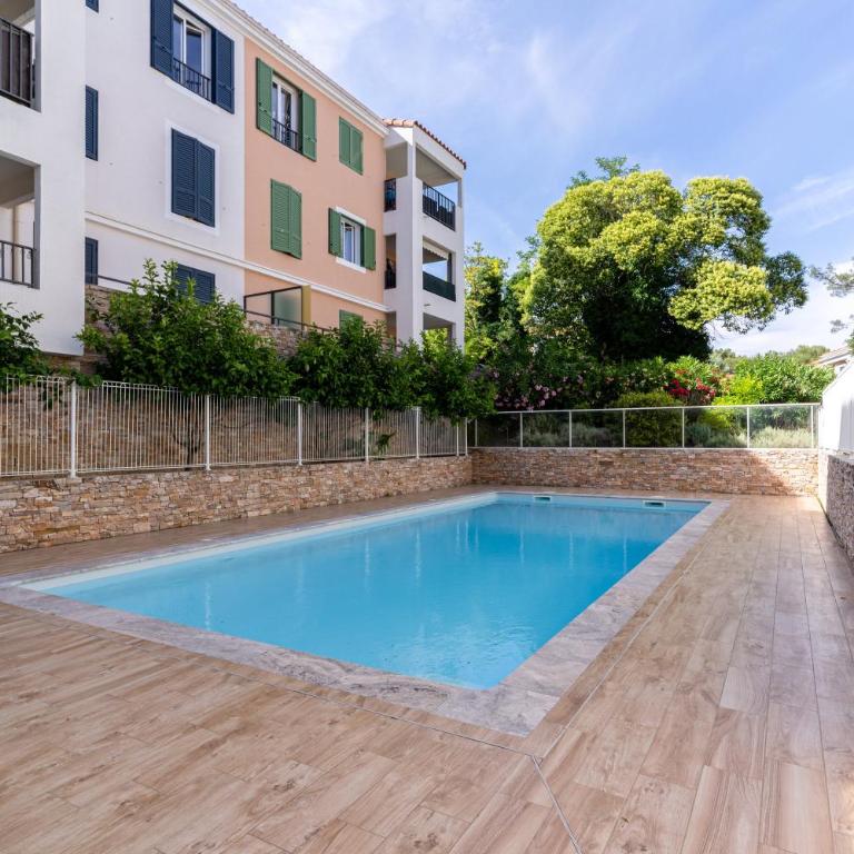 Escale Calistea : tout confort avec piscine clim - Appartement - 4
