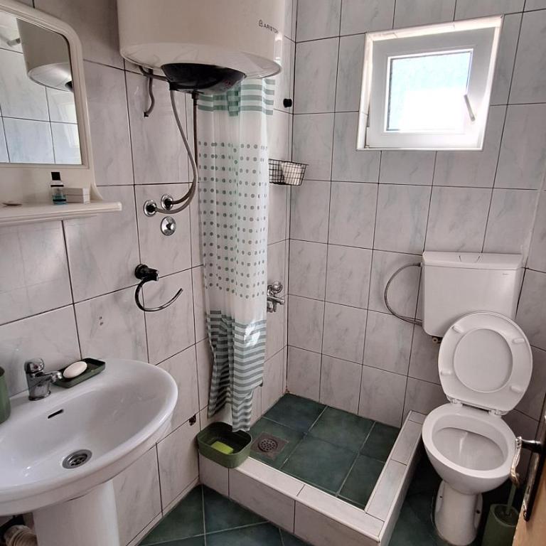Ivanovic Family Studio Apartments - Studio with Garden View - 2