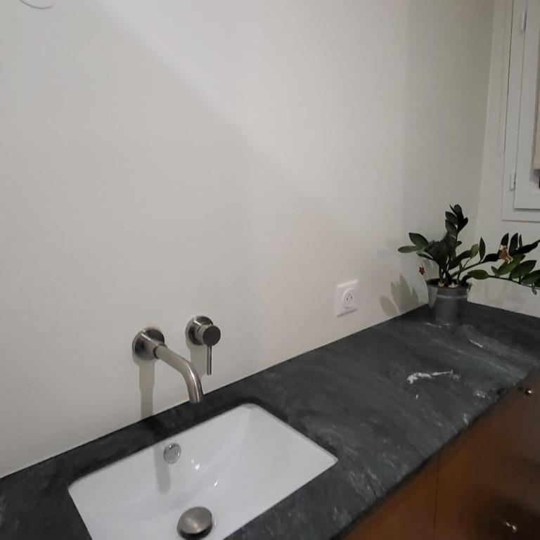 Appartement proche du Sacré-Cœur - Appartement - 12