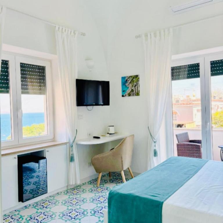 B&B L'Agapanto - Camera Matrimoniale con Balcone e Vista Mare - 4