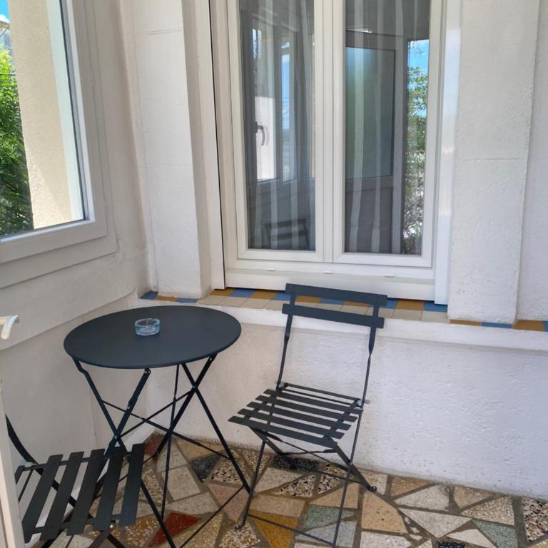 APPARTEMENT TOUT CONFORT AVEC PARKING FERMÉ - Appartement - 9