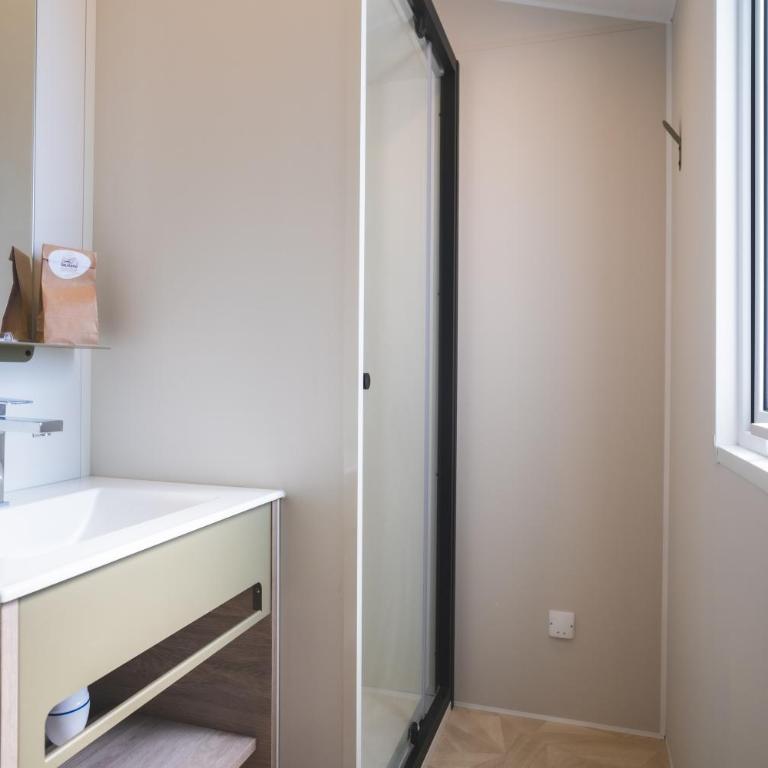 Camping les Tamaris *** - Grand Mobile Home 4 Places Premium Colline - 7