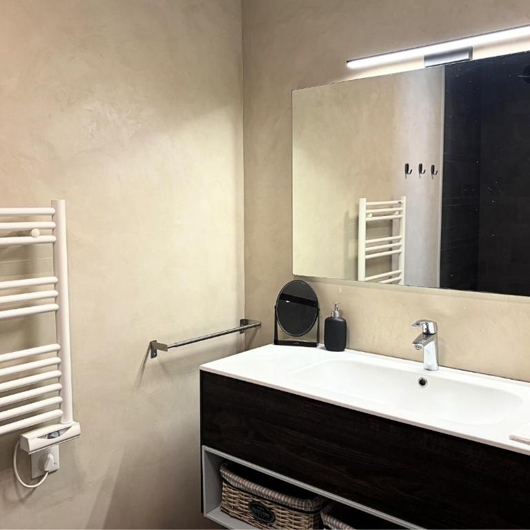 Élégant T3 avec Piscine, Terrasse, Parking, 6 Pers - Apartamento de 2 dormitorios con vistas a la piscina - 20