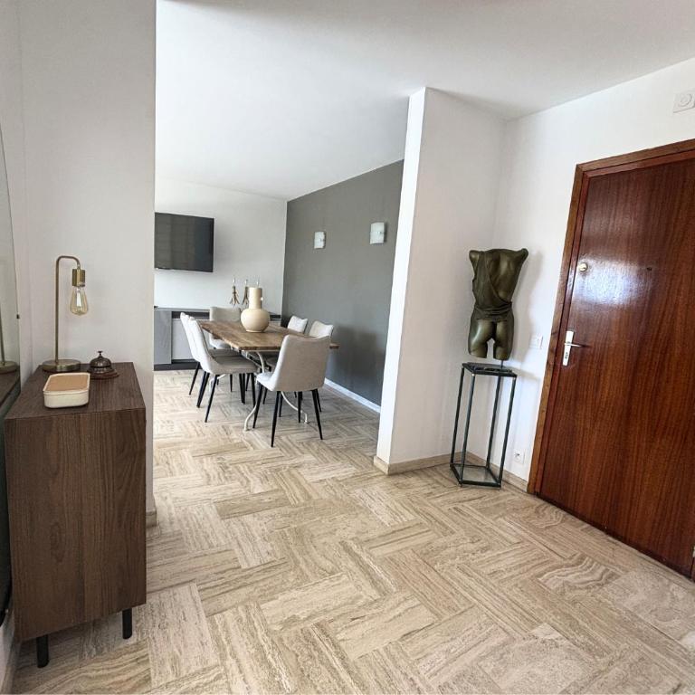 Élégant T3 avec Piscine, Terrasse, Parking, 6 Pers - Apartamento de 2 dormitorios con vistas a la piscina - 28
