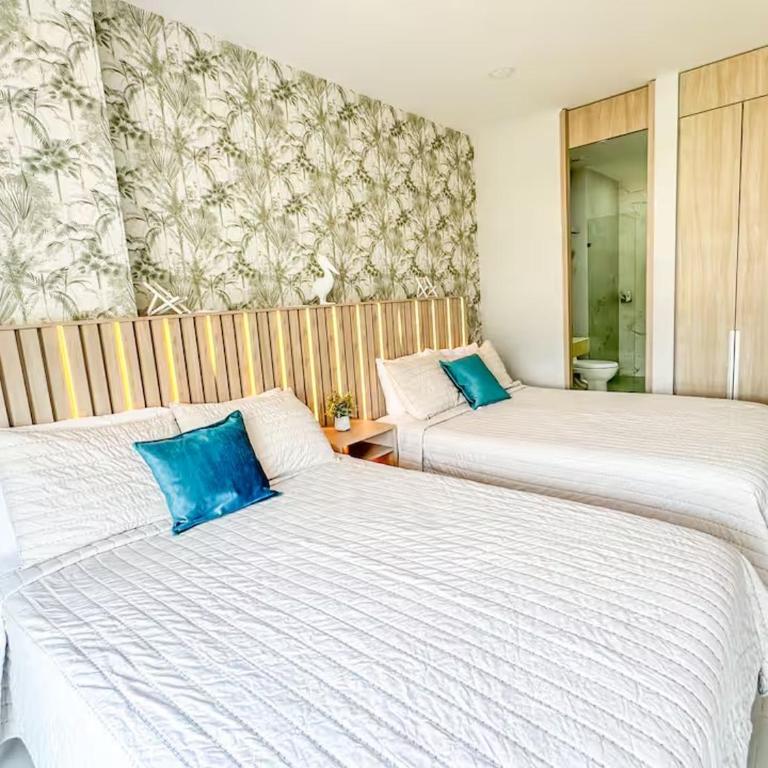 Apto de Lujo 2 Hab con Balcón y Vista al Mar - Two-Bedroom Apartment - 21