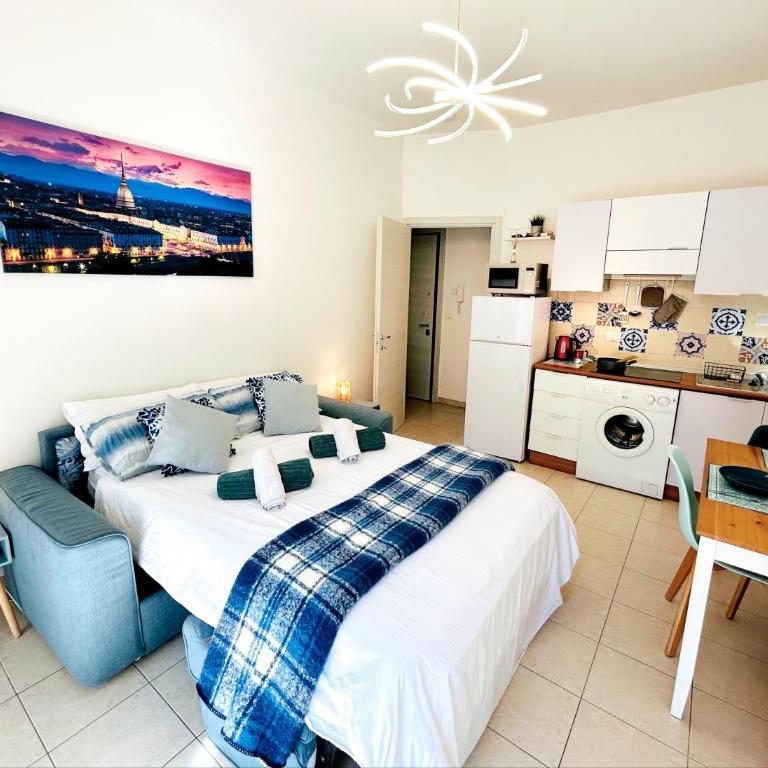PORTA SUSA Bright Nest, with AC and WiFi - Studio with Balcony - 1
