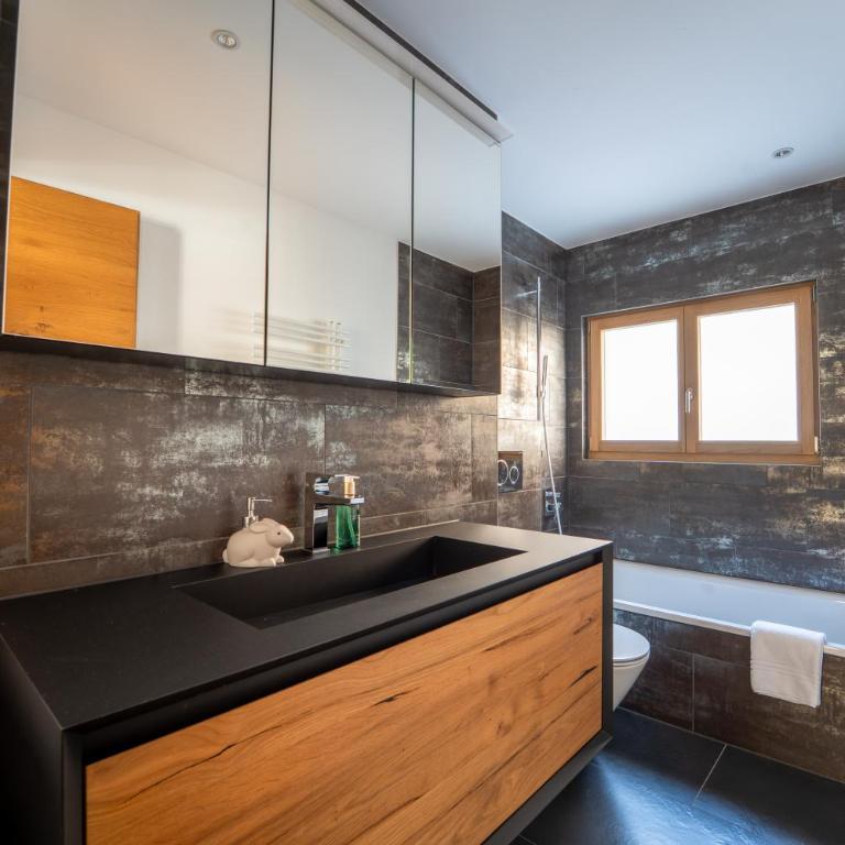 Luxury Chalet in Laax with Stunning Views - Chalet - 22
