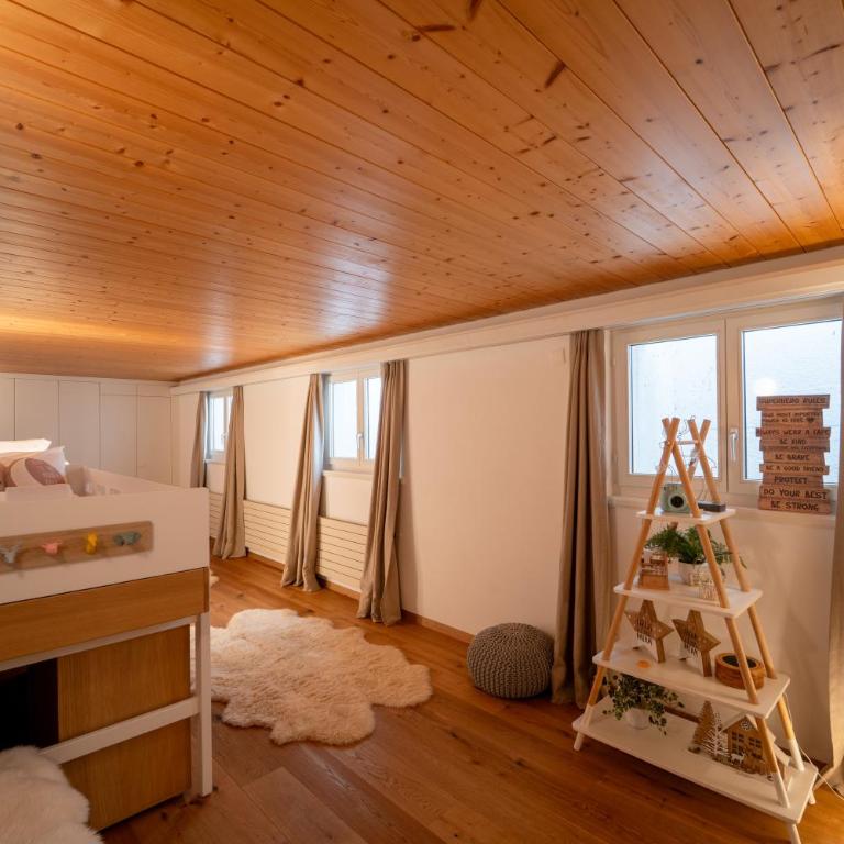 Luxury Chalet in Laax with Stunning Views - Chalet - 24