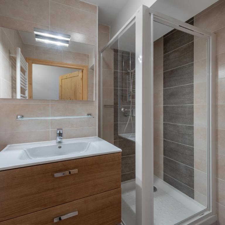 Le Bellevue - Apt - BO Immobilier - Châtel Multipass en Été 2026 en option au tarif de 4euros par jour et par personne - Appartement 3 Chambres - 6