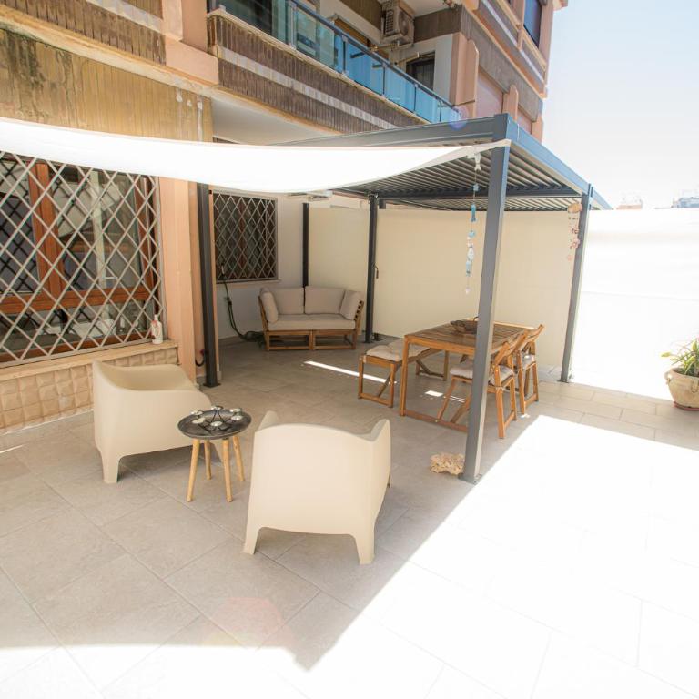 PataPam luminosissimo monolocale Lido di Roma - Two-Bedroom Apartment - 2