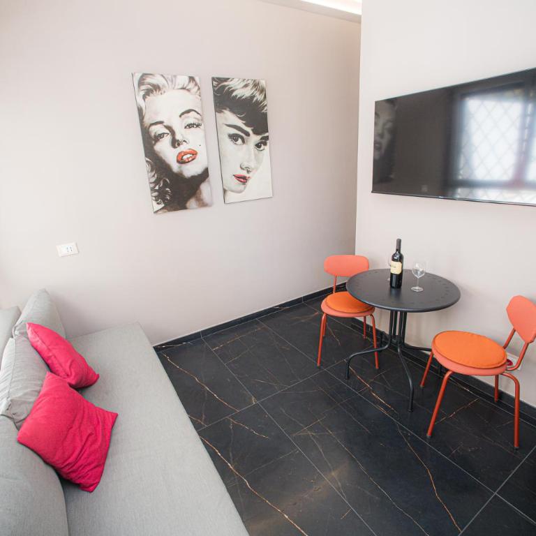 PataPam luminosissimo monolocale Lido di Roma - Two-Bedroom Apartment - 7