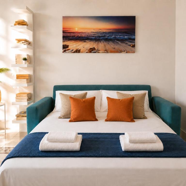 3 Esclusive Suite con Balconi a 350m dal Mare, Pescara Centro, Parcheggio Pubblico a 500m - Appartamento con 3 Camere da Letto - 1