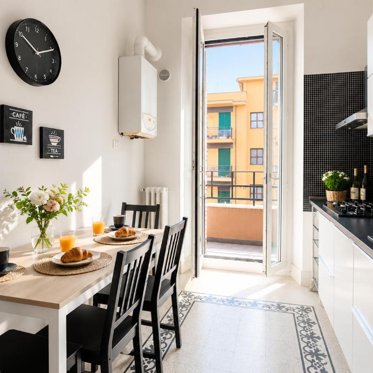3 Esclusive Suite con Balconi a 350m dal Mare, Pescara Centro, Parcheggio Pubblico a 500m - Appartamento con 3 Camere da Letto - 27