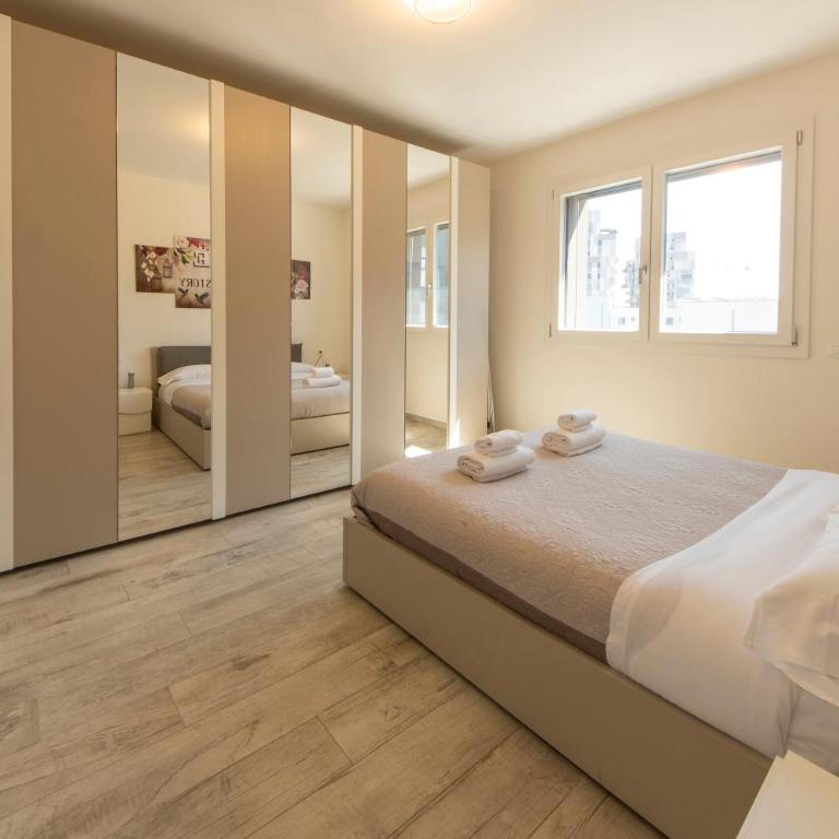 HouSmart Greta Garbo 12 - Appartamento con 2 Camere da Letto - 2