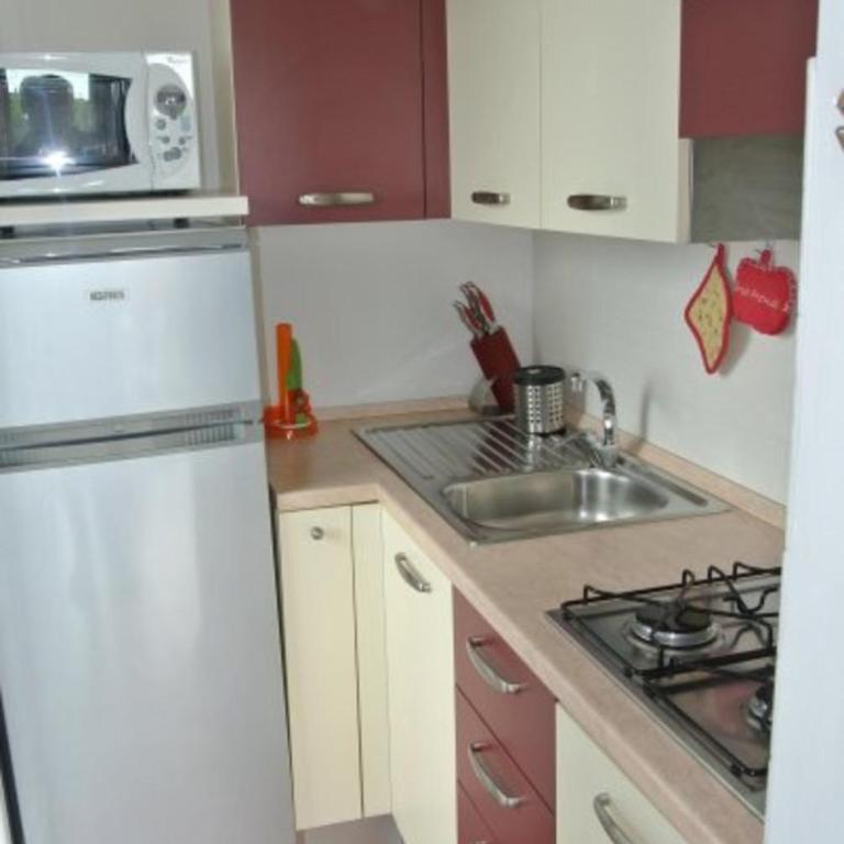 Fully equipped central Lignano flat with Wi-Fi - Apartment - 2