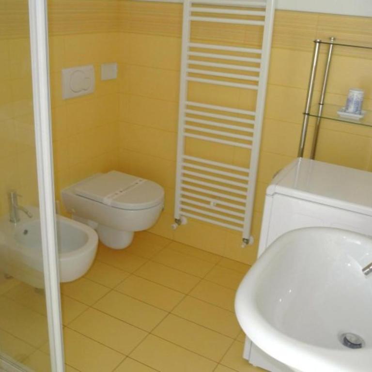 Fully equipped central Lignano flat with Wi-Fi - Apartment - 6