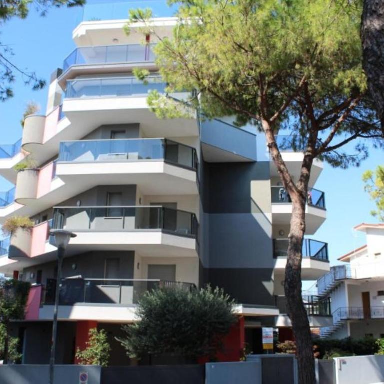 Fully equipped central Lignano flat with Wi-Fi - Apartment - 7