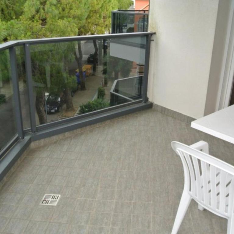 Fully equipped central Lignano flat with Wi-Fi - Apartment - 17