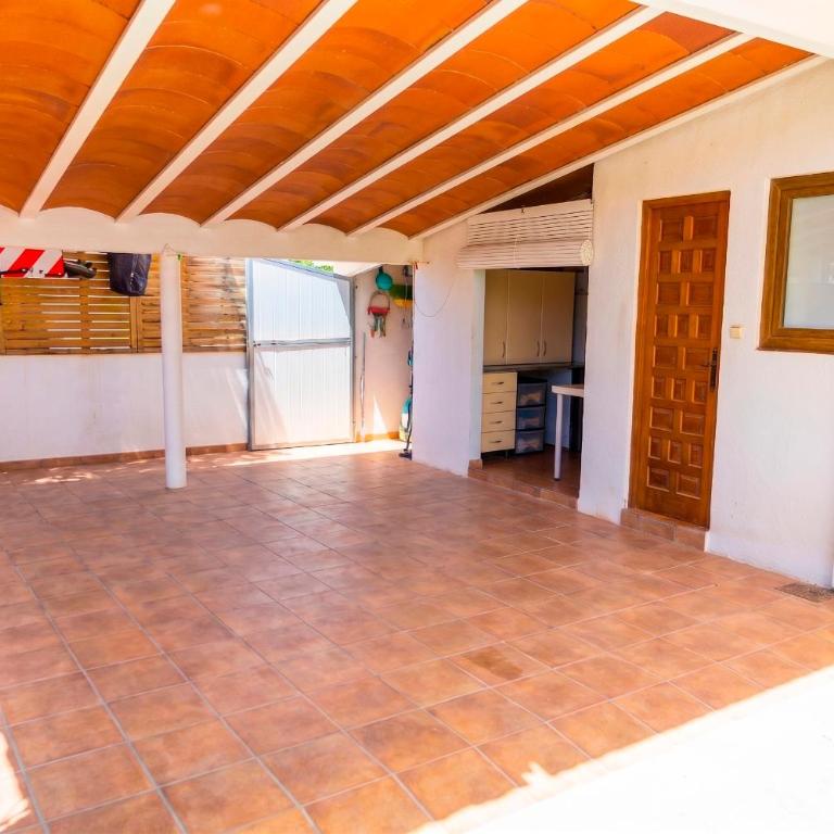 House with private pool and garden - 6pax - 5 min to the beach By Marina Alta Holidays - Casa de 3 dormitorios - 34