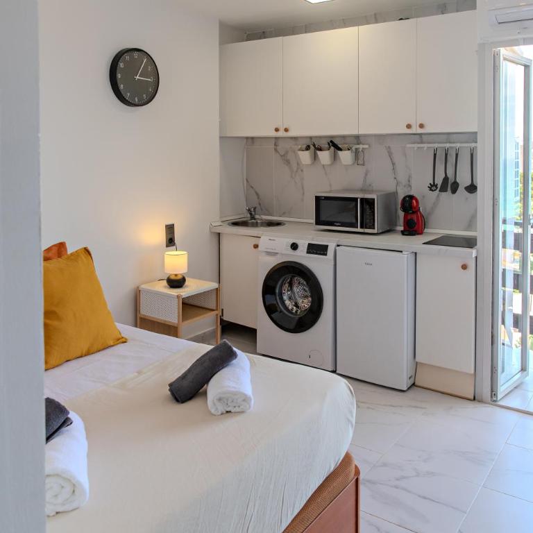 Estudio con vistas al mar junto a la playa - Appartement 1 Chambre - 14