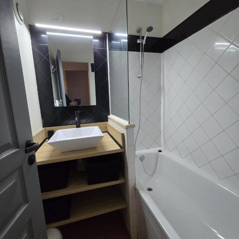 Appt T2 residence piscine - Apartment mit 1 Schlafzimmer - 6