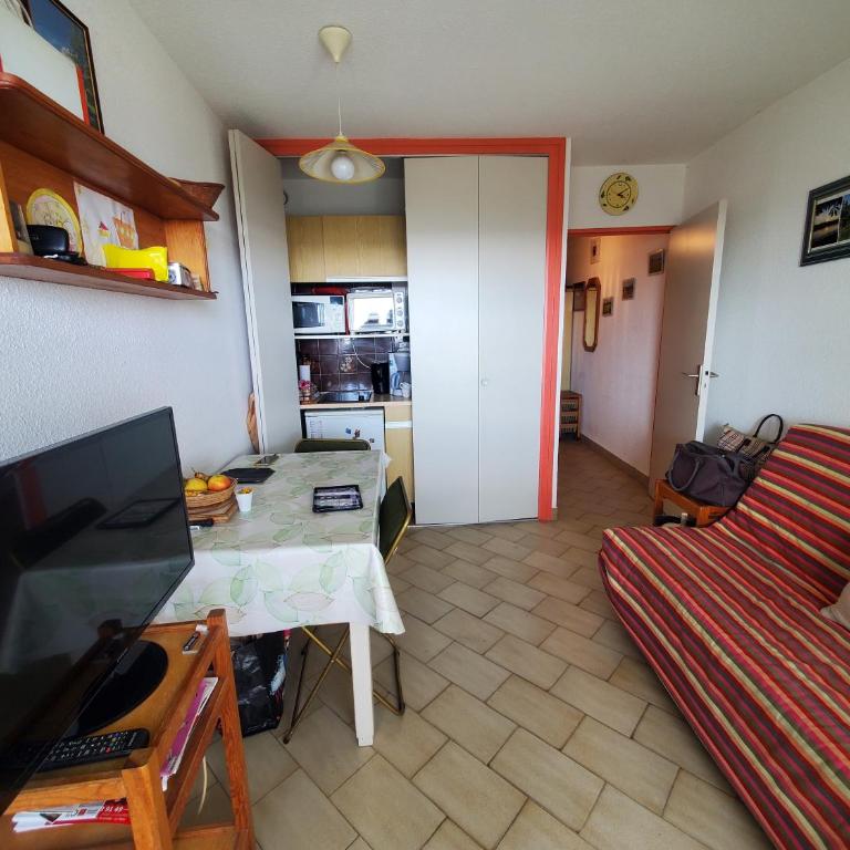 Vittoria Immobilier 8 - REGLEMENT SUR PLACE - chèques vacances acceptés - Studio with Sea View - 3