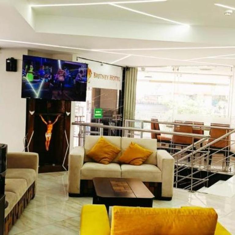BRITNEY HOTEL Machala - Deluxe King Room - 4