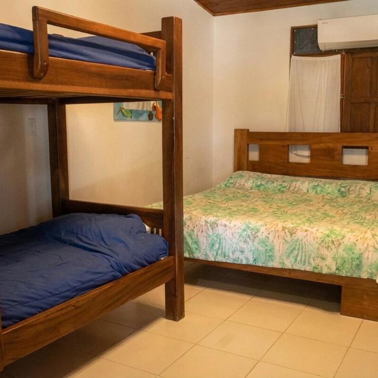 Vicky Island Beach House in the Rosario Islands - Five-Bedroom House - 6
