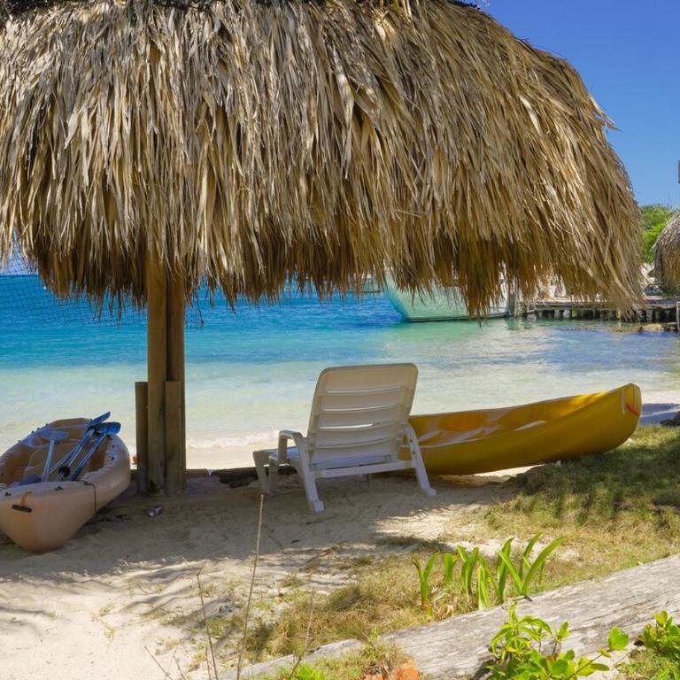 Vicky Island Beach House in the Rosario Islands - Five-Bedroom House - 13
