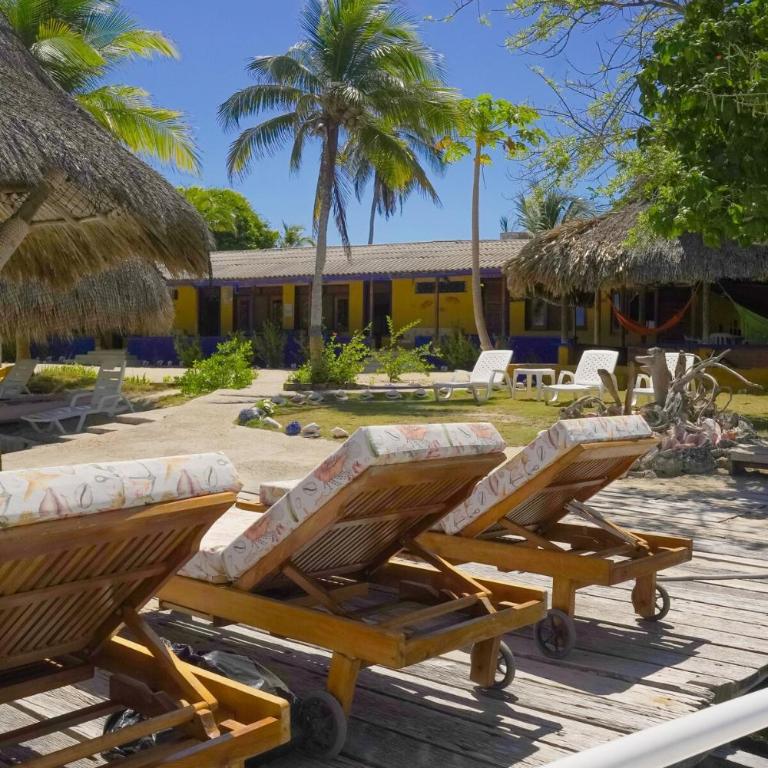 Vicky Island Beach House in the Rosario Islands - Five-Bedroom House - 26